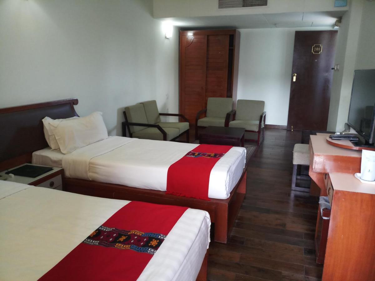 Hotel Japfu Kohima Extérieur photo