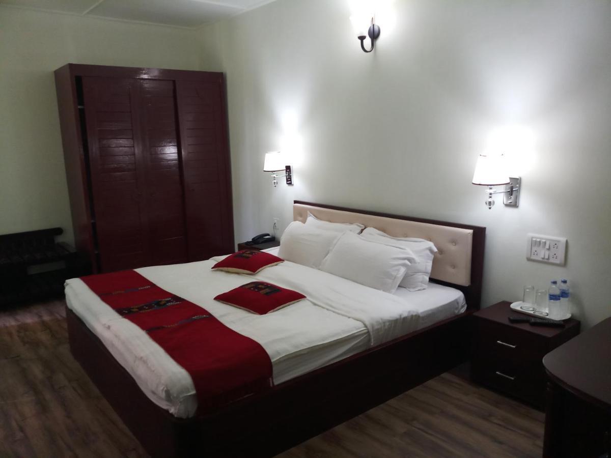 Hotel Japfu Kohima Extérieur photo