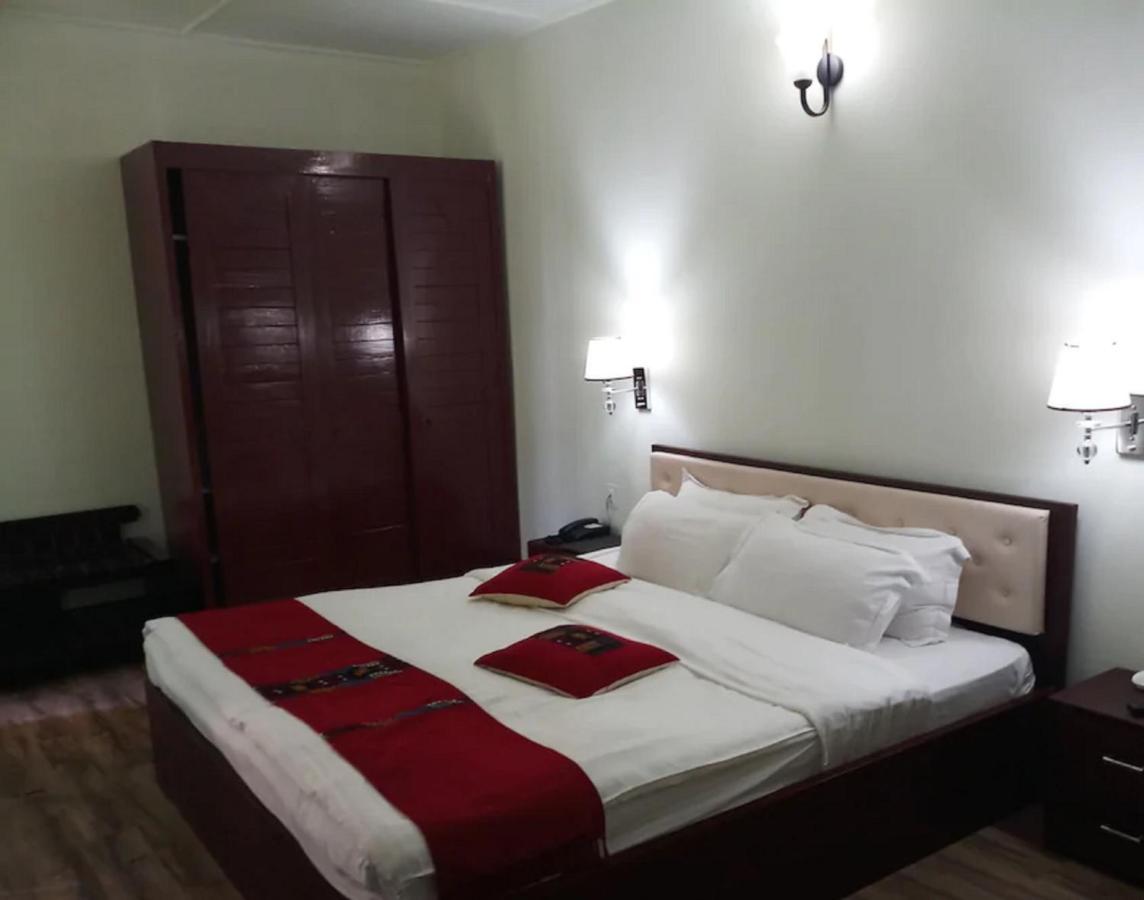Hotel Japfu Kohima Extérieur photo